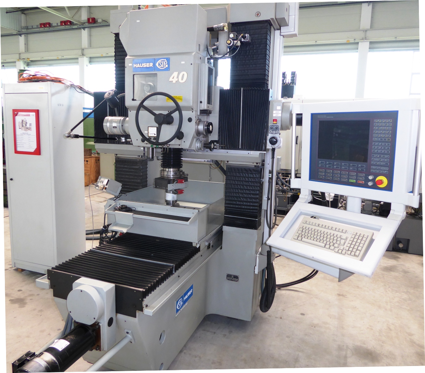 Internal Grinders/HAUSER(CH) S 40 - CNC with ADCOS CNC 400