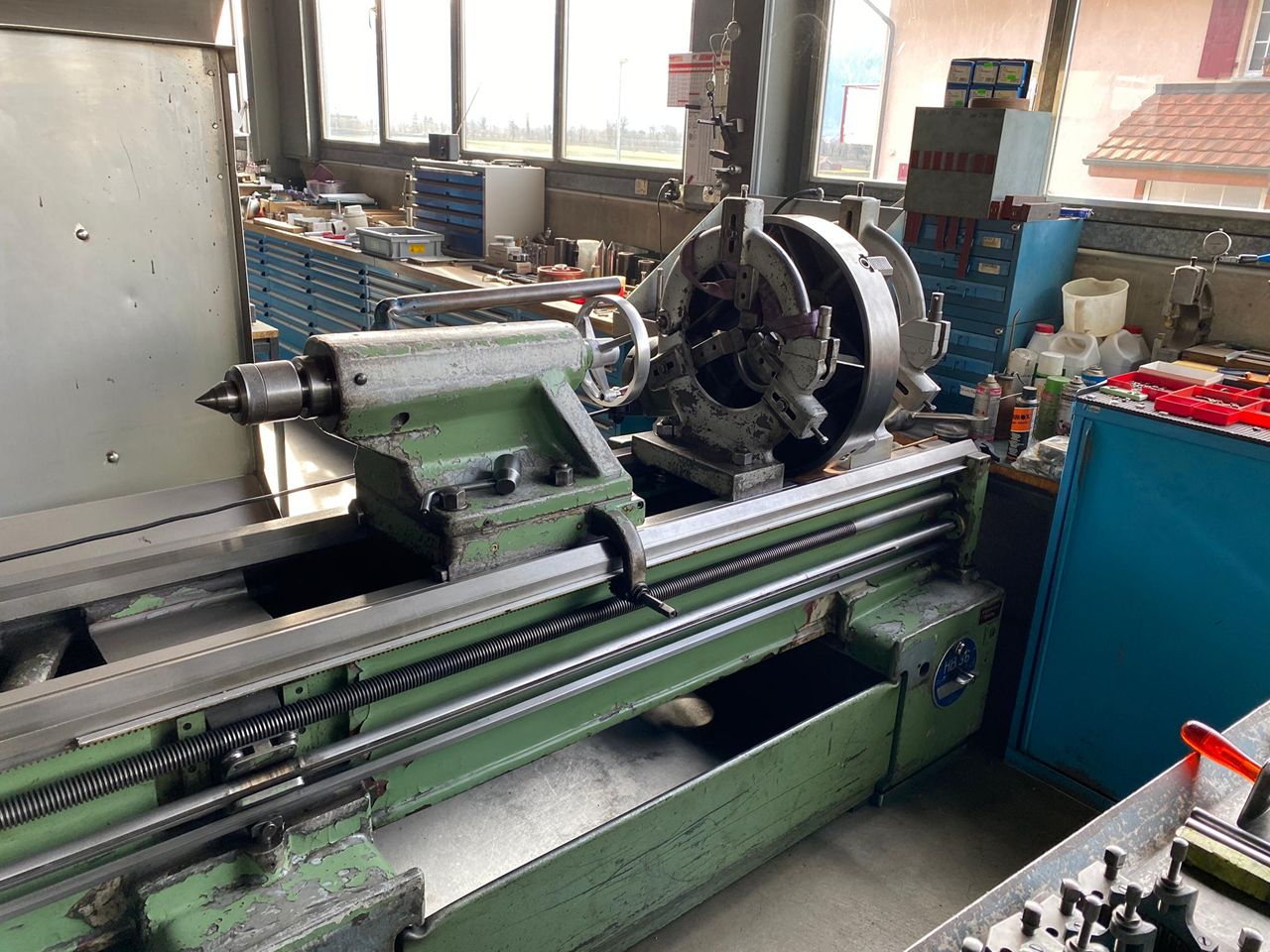 Lathes (CNC and Manual)/LEADSCREW LATHE CAZENEUVE TYPE HB-725