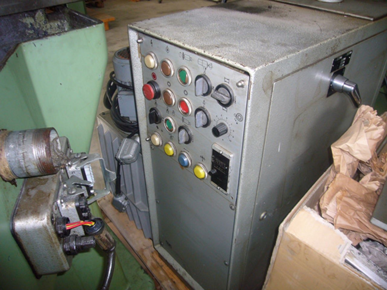 Cylindrical Grinders/CYLINDRICAL GRINDING MACHINE TSCHUDIN TYPE HTG-440