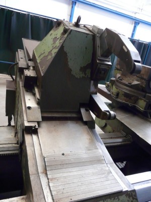 Lathes (CNC and Manual)/TACCHI HD 1000 CNC LATHE
