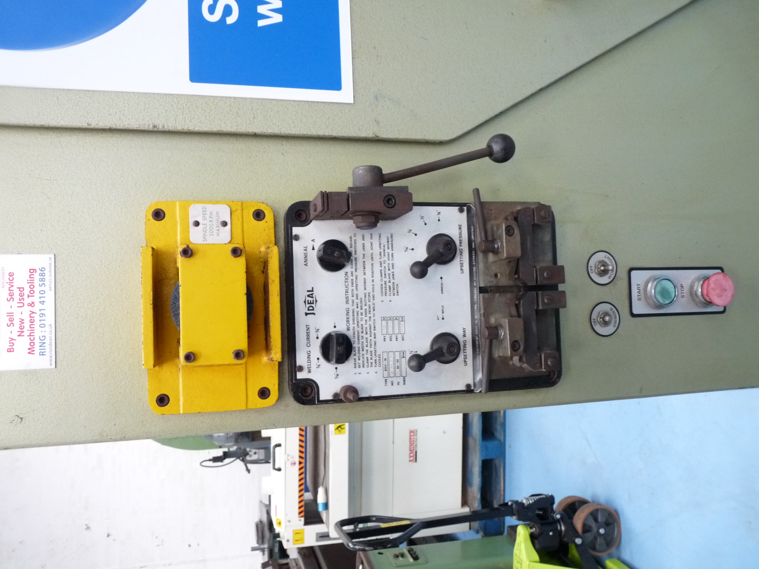 Sawing/20RWS Vertical Tool Room Band Saw