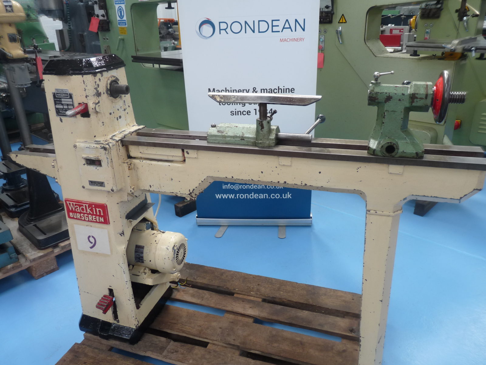 Lathes (CNC and Manual)/Wadkin BZL Wood Turning Lathe (Ex College)