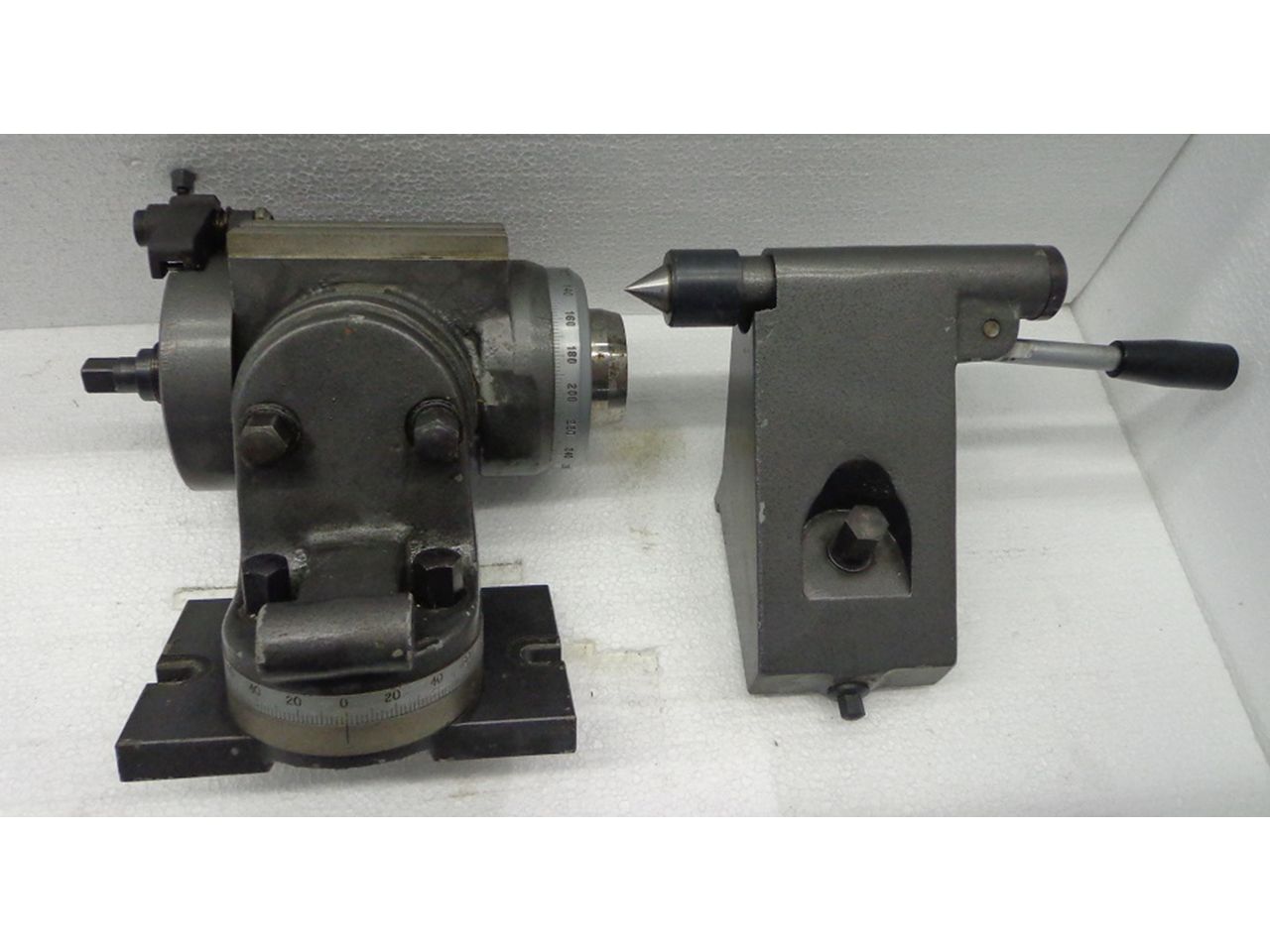 Spares & Accessories/UNIVERSAL AND TILTING DIVIDING ATTACHMENT
