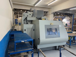 Milling/DUGARD EAGLE DE1300 A1200 3 AXIS MILLING MACHINE WITH SIEMENS CONTROL